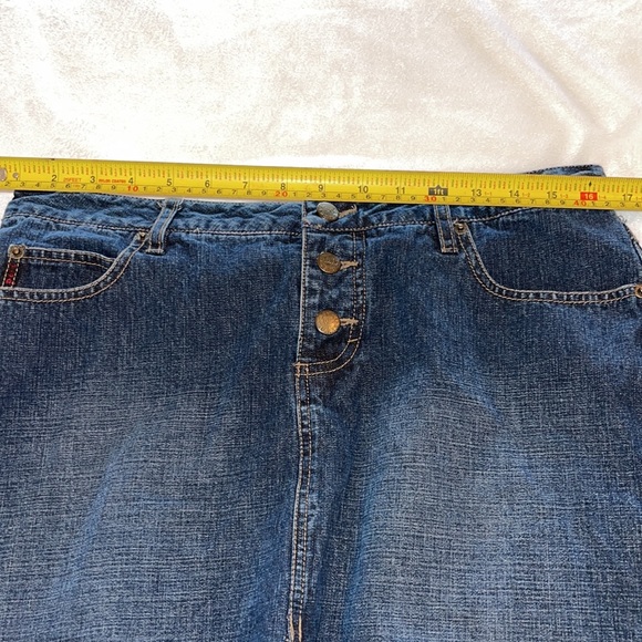 Mudd Blue Denim  Y2K Mini Skirt With 5 Pockets and Slit up the Front Size 11 - Picture 6 of 10
